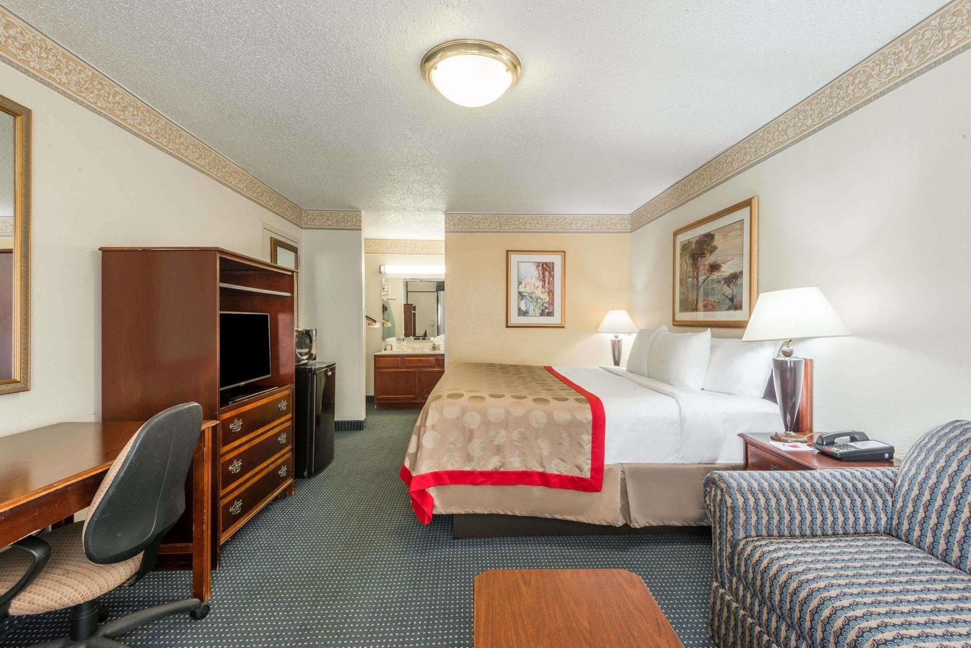 Ramada New Braunfels Hotel Bagian luar foto