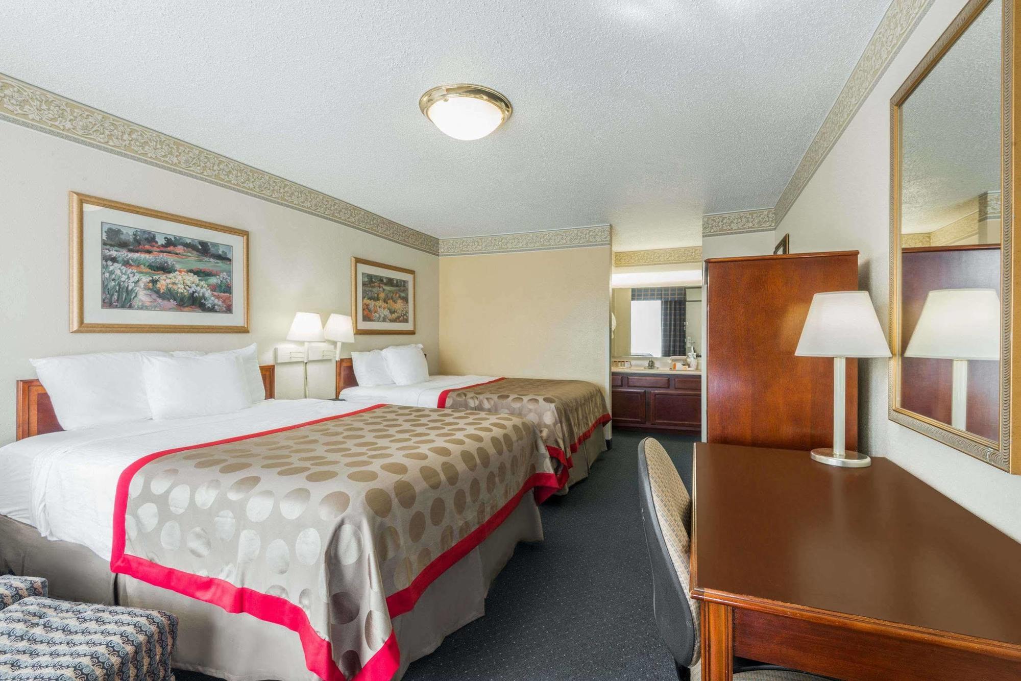 Ramada New Braunfels Hotel Bagian luar foto